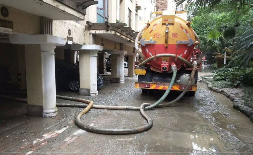 让胡路管道高压清洗